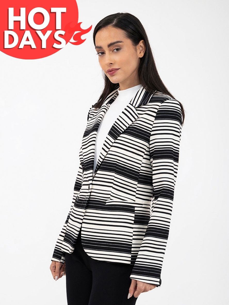 Blusa negra de cuello alto en tela de chifon con hilo de lurex (brillo)