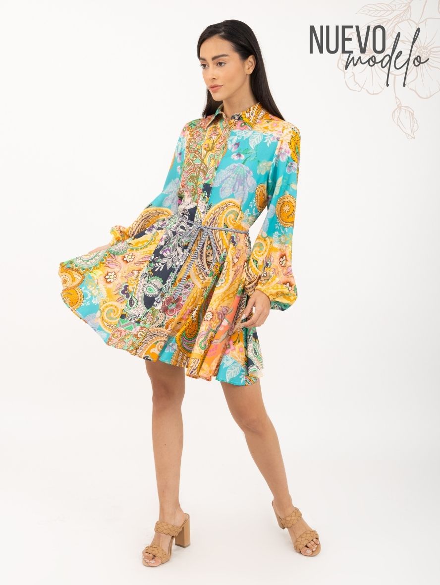 Vestido camisero manga larga con estampado de dots asimétricos