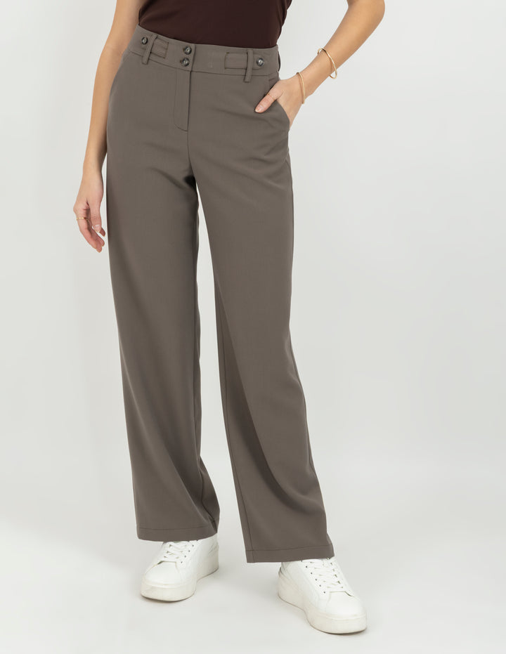 Pantalón de vestir café a la cintura