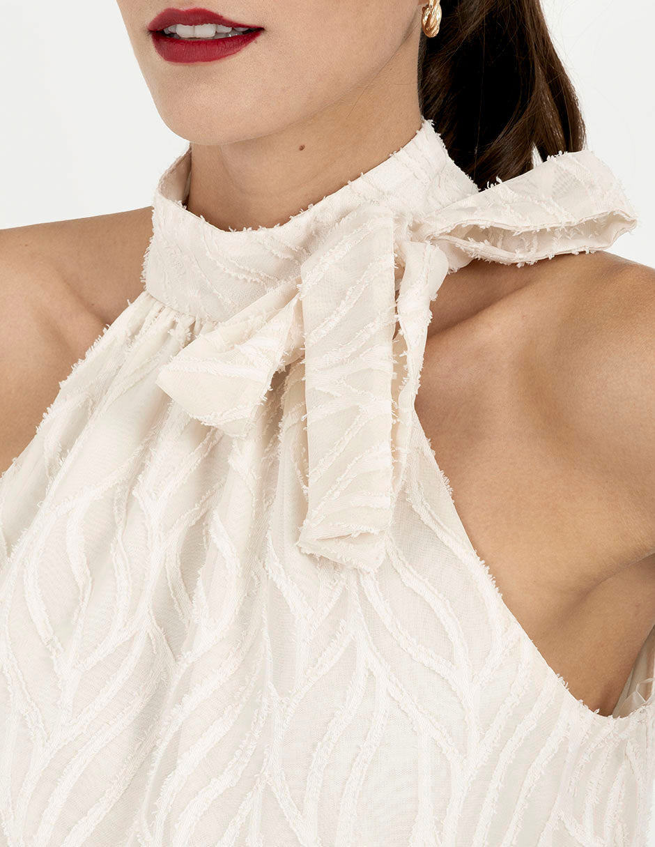 Blusa beige con cuello halter