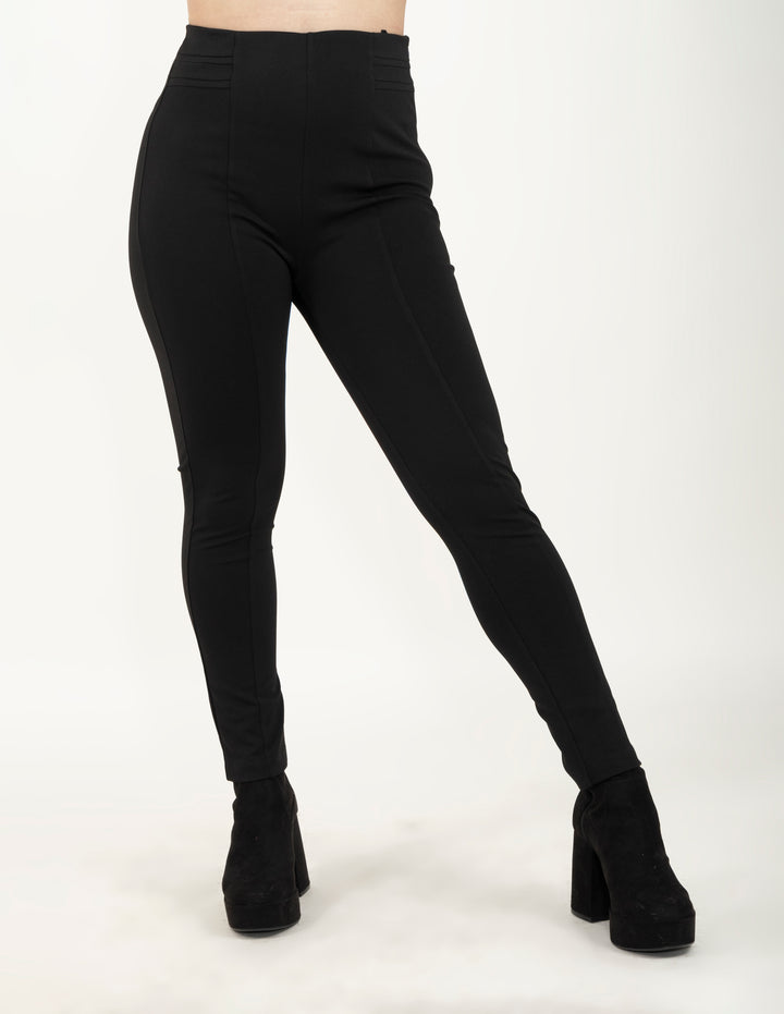 Pantalón básico negro recto