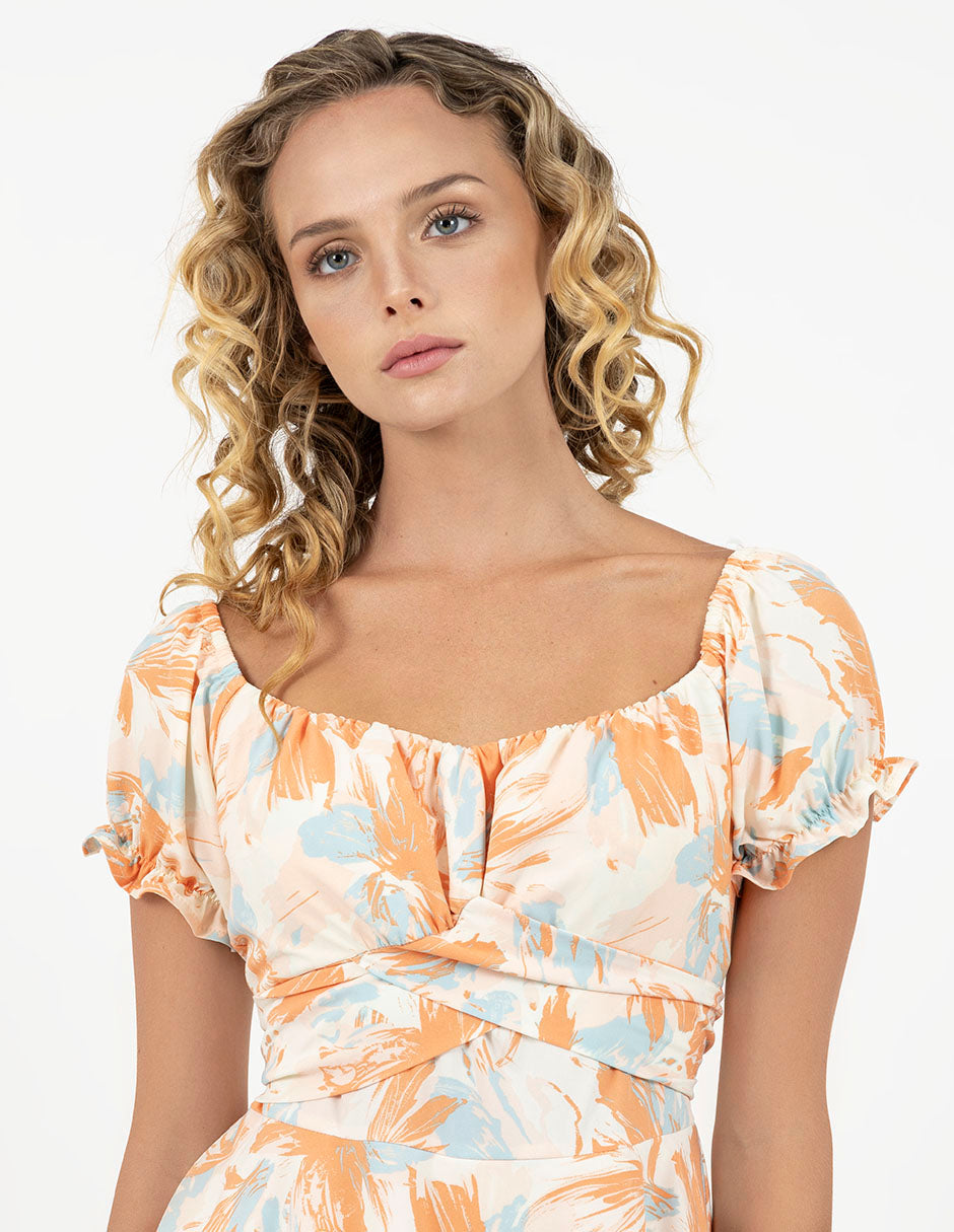 Jumpsuit estampado corto tipo short falda  y escote de corazón