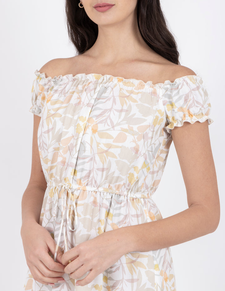 Vestido asimétrico estampado con cinta en la cintura