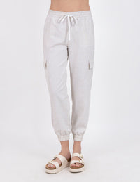 Pantalón ivory tipo cargo con jareta