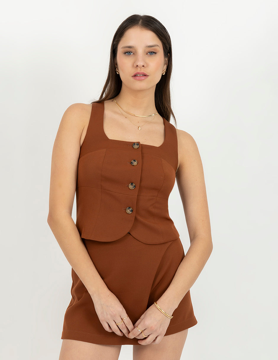 Blusa de tirantes café estilo fit