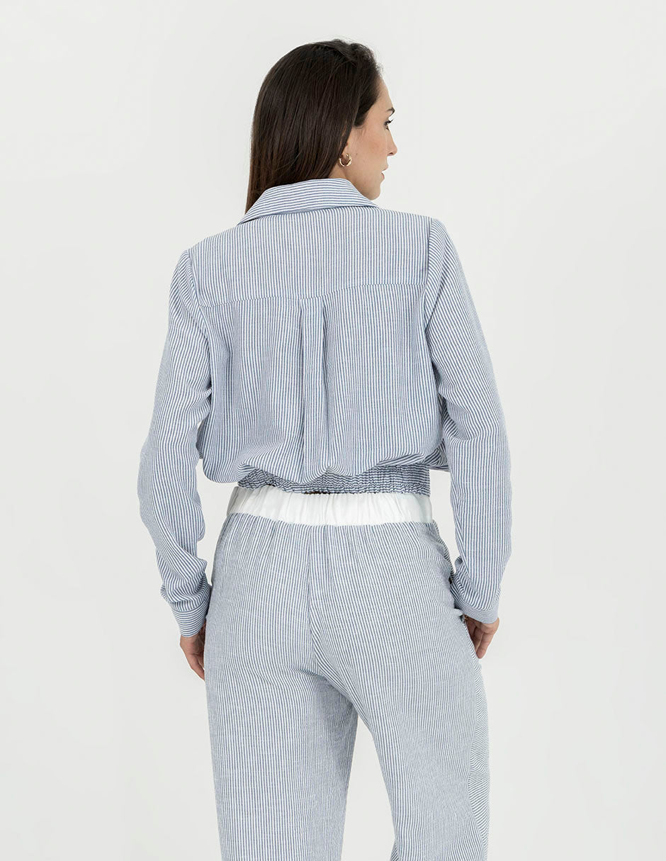 Blusa azul de manga larga