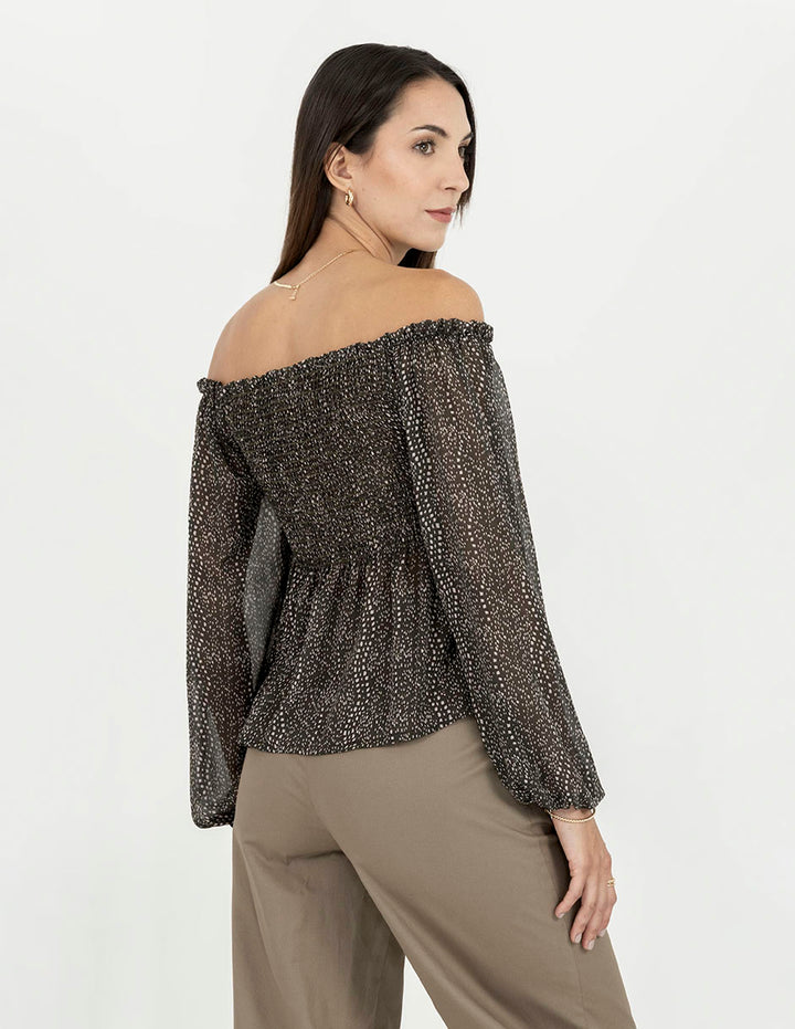 Blusa de mesh manga larga off shoulders