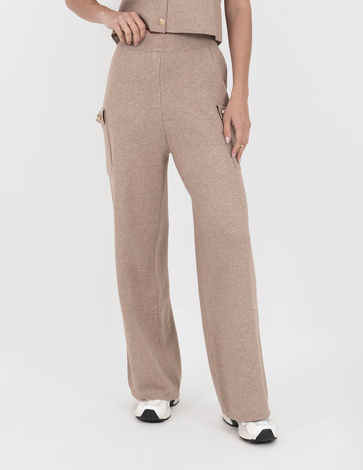 Pantalón beige (Conjunto)