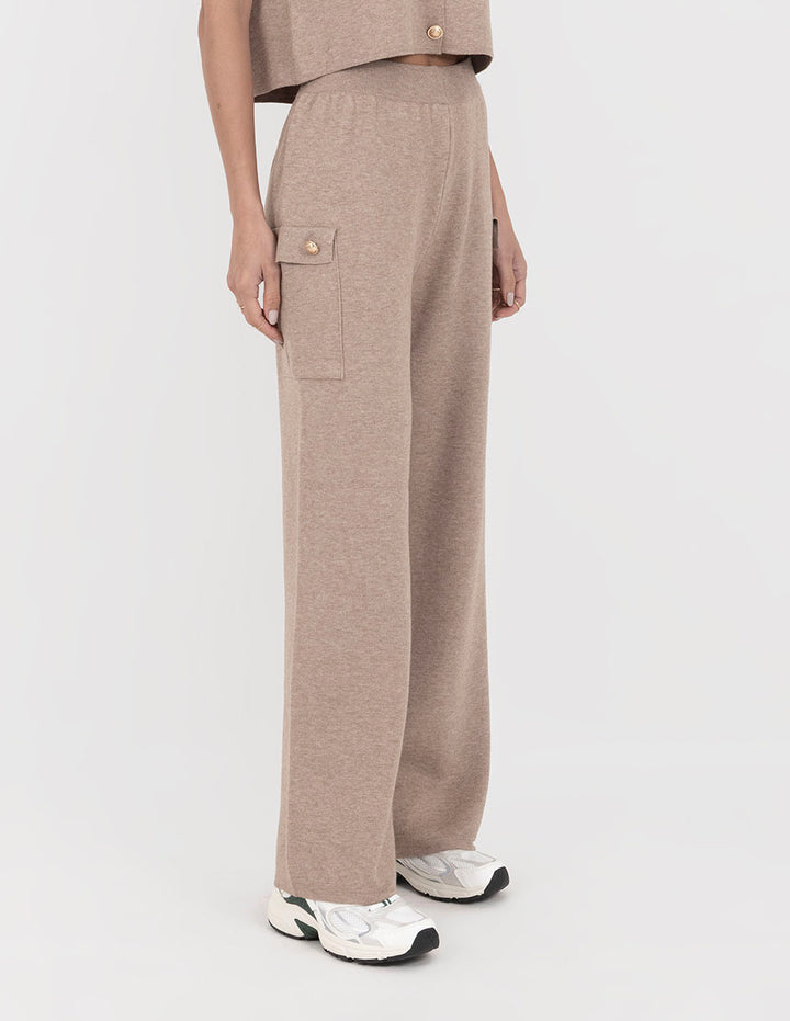 Pantalón beige (Conjunto)