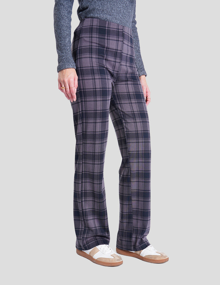 Pantalón recto con diseño estampado