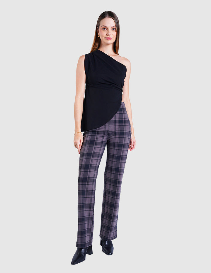 Blusa asimétrica de un sólo hombro  y detalle de hebilla (disponible en negro y fiusha)