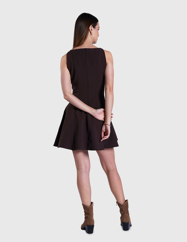 Vestido café línea A sin mangas