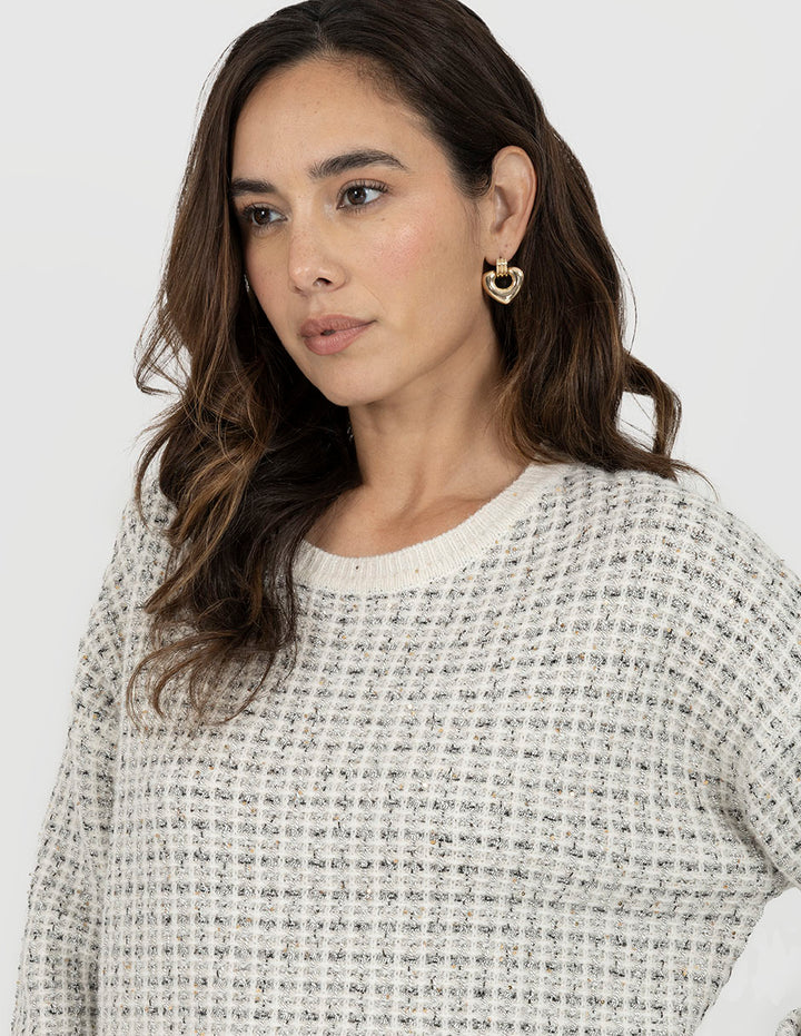 Blusa tipo suérter de cuello redondo