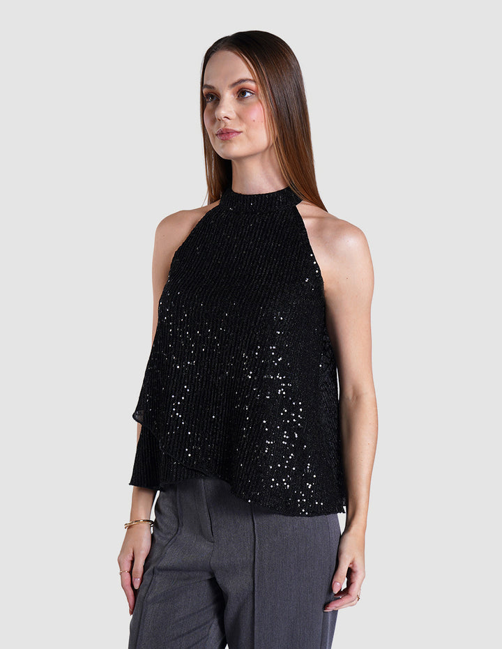 Blusa negra de cuello alto con lentejuela