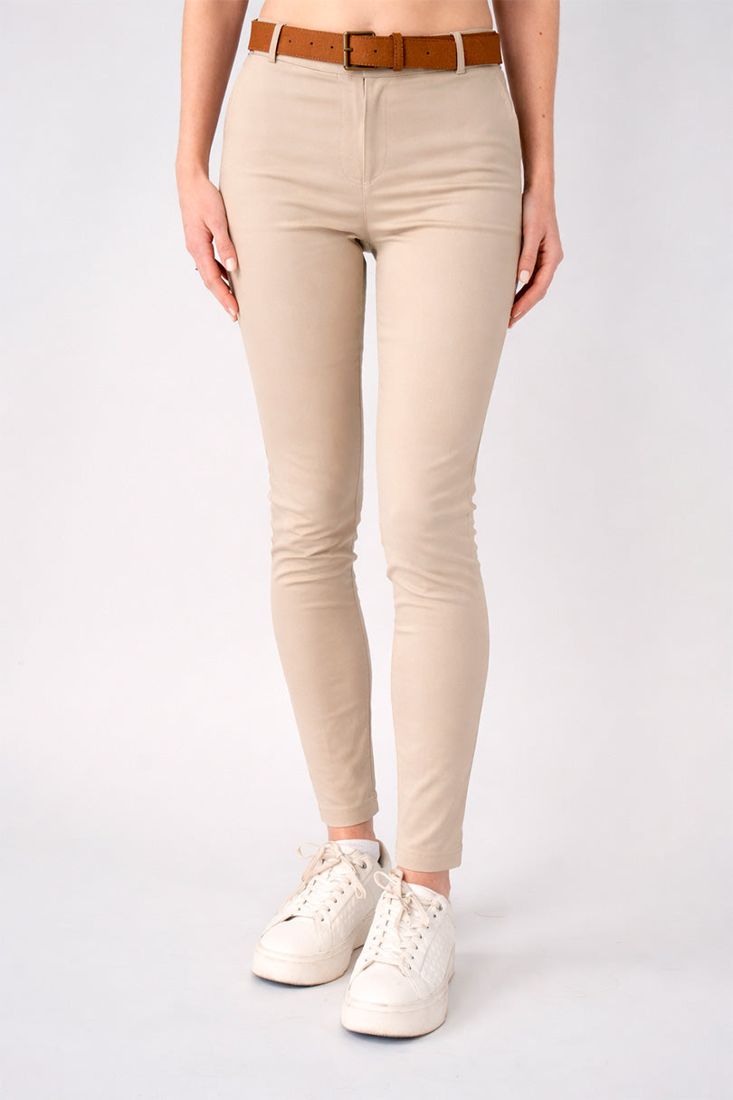 Pantalón con diseño de dots (disponible en azul marino y café)