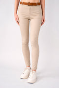 Pantalón con diseño de dots (disponible en azul marino y beige)