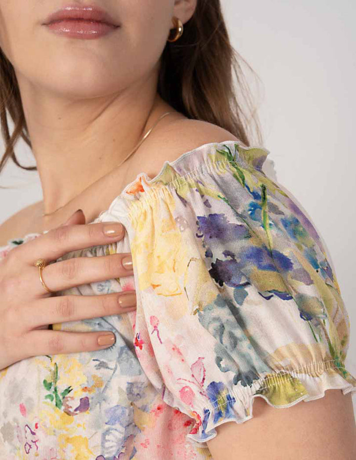 Blusa estampada off shoulders