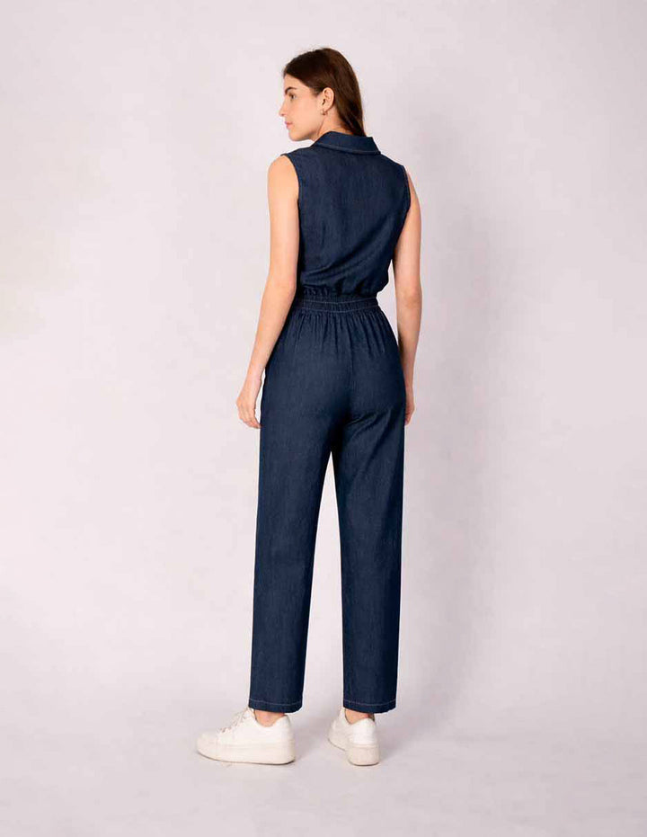 Jumpsuit largo azul y botones enfrente