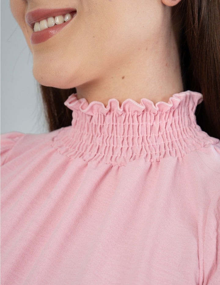 Blusa con smock en cuello (disponible en ivory/ rosa)