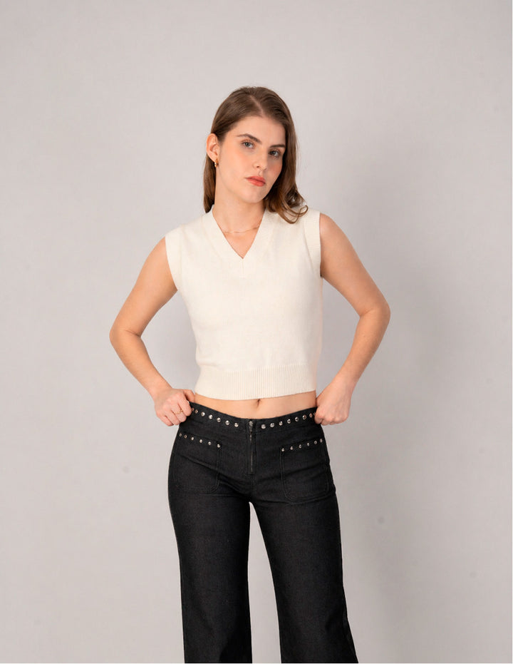 Blusa tipo top ivory con cuello V