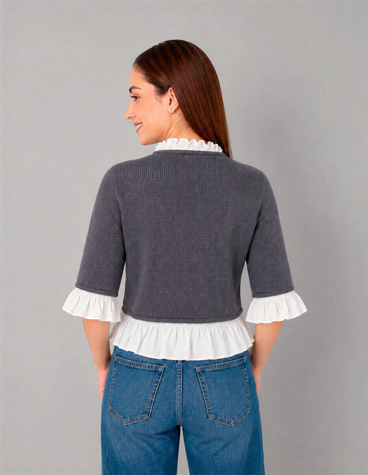 Blusa gris corta de mangas 3/4