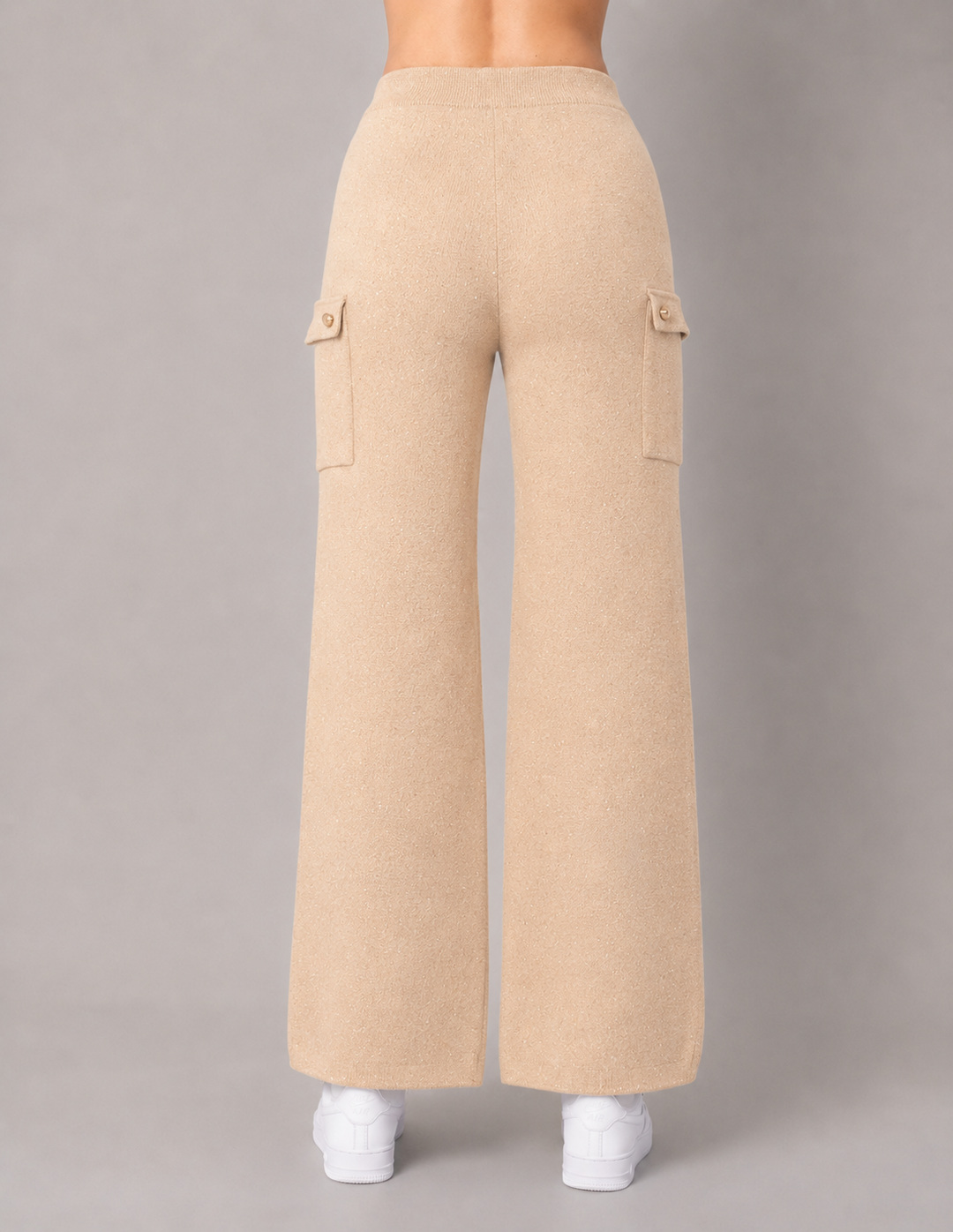 Pantalón beige de tejido de punto (Conjunto)