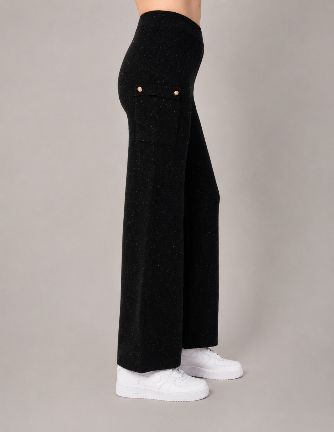 Pantalón beige y negro de tejido de punto (Conjunto)