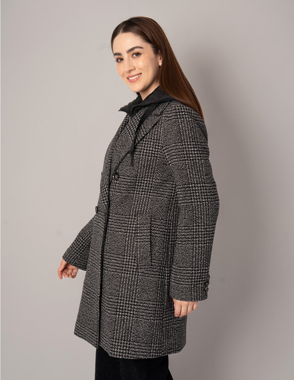 Abrigo largo con botones y capucha (disponible en negro y gris)