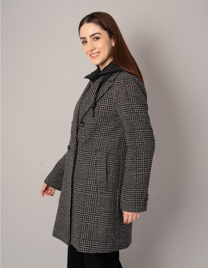 Abrigo largo con botones y capucha (disponible en negro y gris)