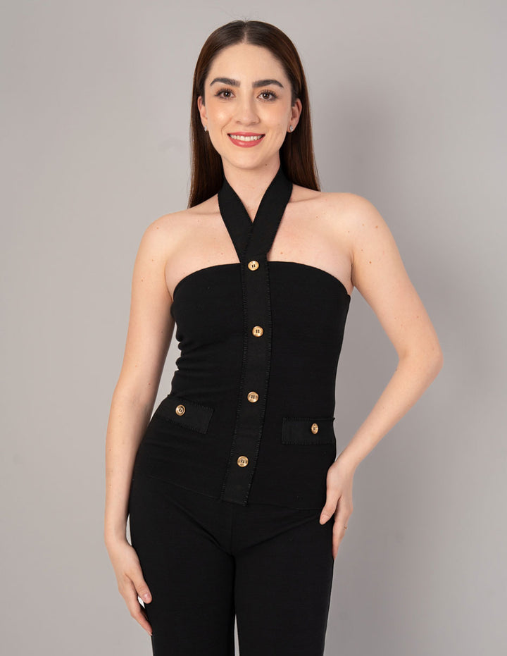 Blusa negra tipo halter y botones enfrentre