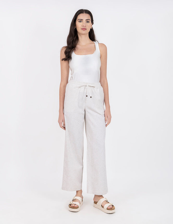 Pantalón ivory relajado con textura tipo lino