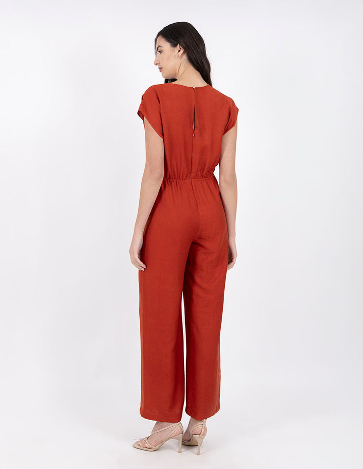 Jumpsuit shedrón con detalle de cruce delantero