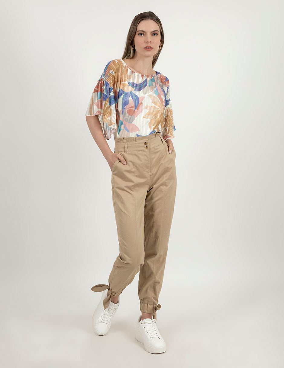Blusa de manga corta con estampado floral