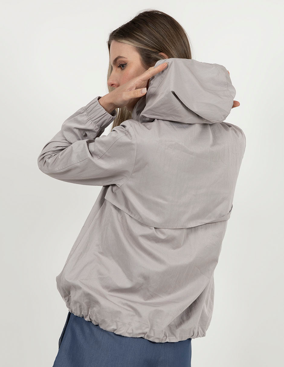 Chamarra con gorra (disponible en gris y shedrón)