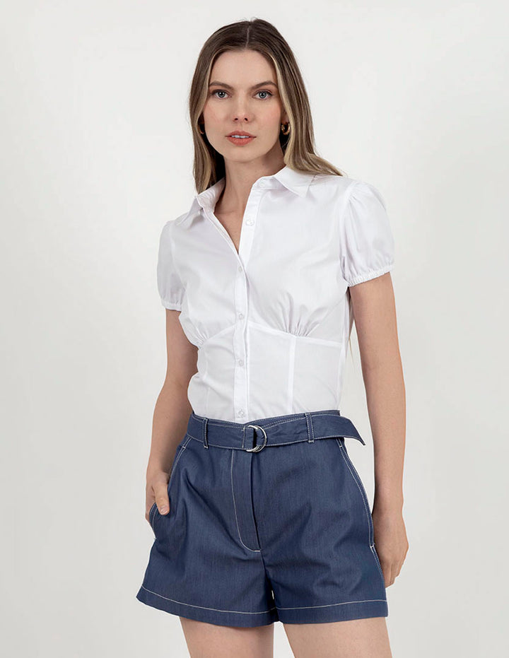 Blusa blanca de manga corta