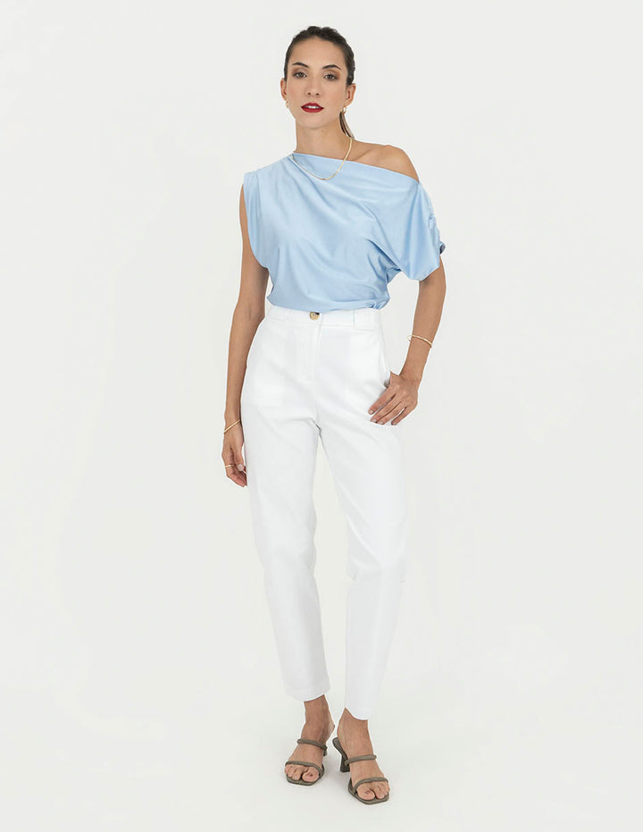 Blusa asimétrica lisa (disponible en azul cielo / ivoryl)