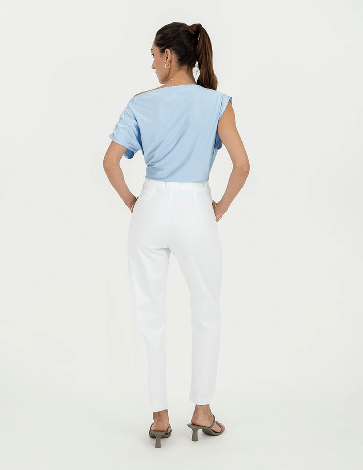 Blusa asimétrica lisa (disponible en azul cielo / ivoryl)