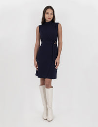Vestido azul marino de vestir con detalle de cinturón