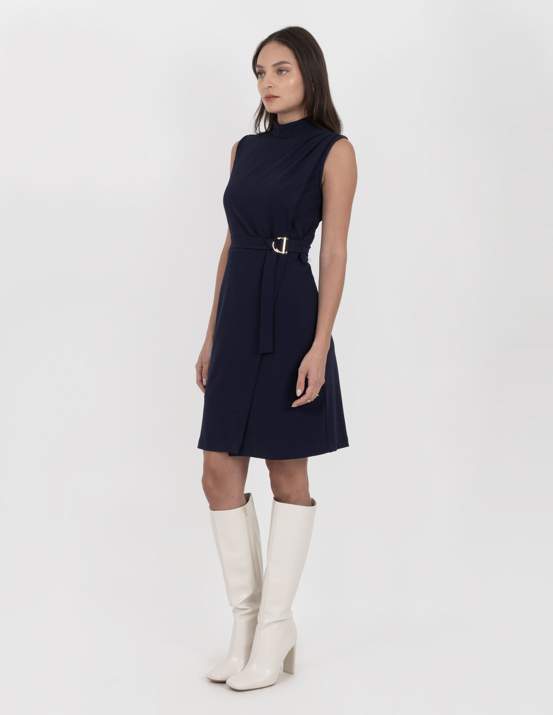 Vestido azul marino de vestir con detalle de cinturón