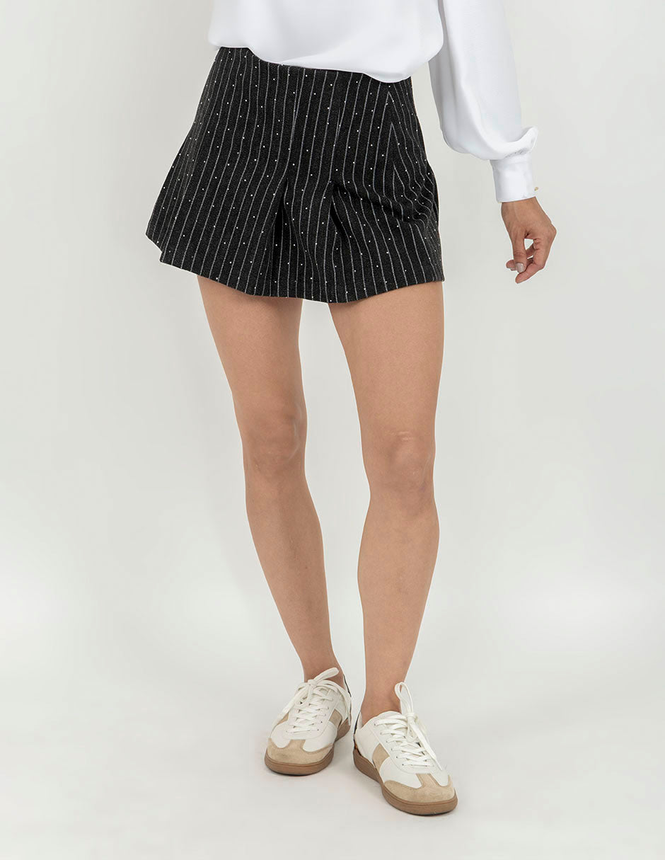 Short falda con brillos