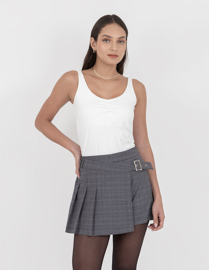 Blusa blanca básica sin mangas escote redondo