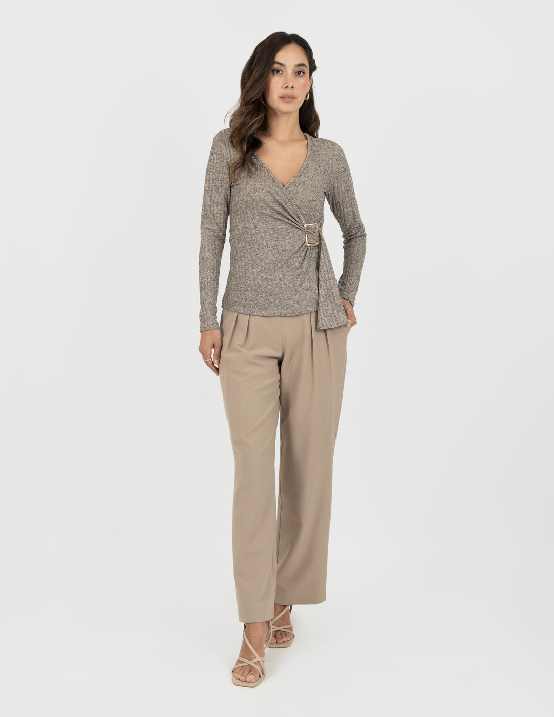 Blusa beige de lurex y manga larga