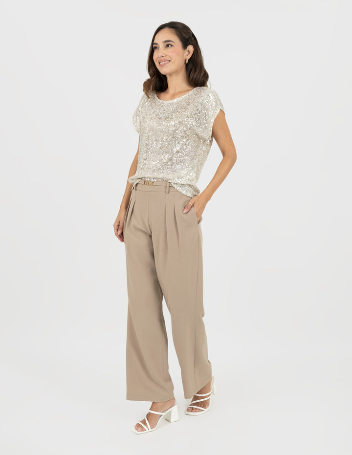 Pantalón de vestir con detella de hebilla (disponible en beige y chocolate)