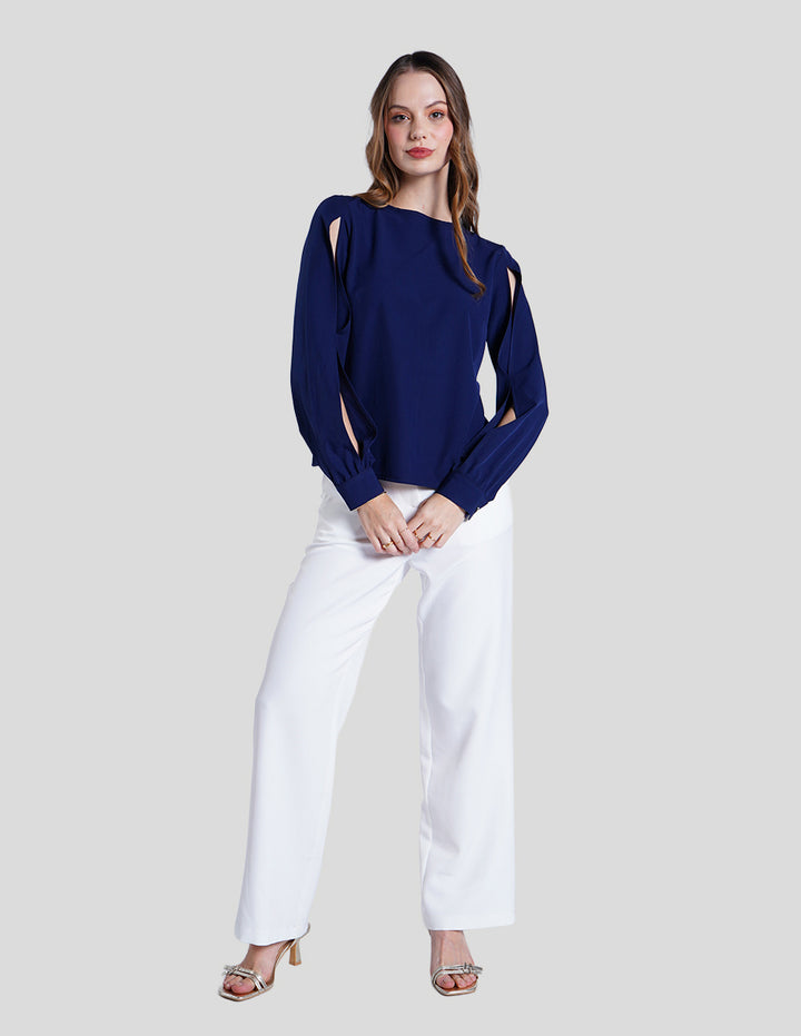 Blusa azul rey con abertura en mangas