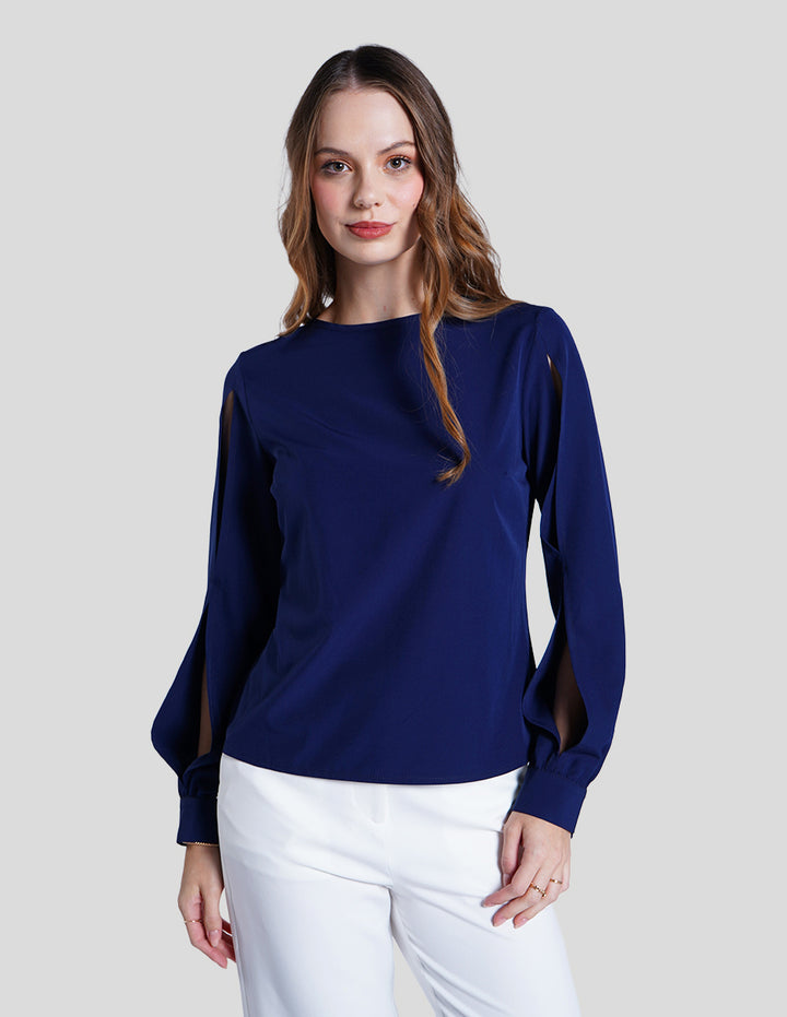 Blusa azul rey con abertura en mangas