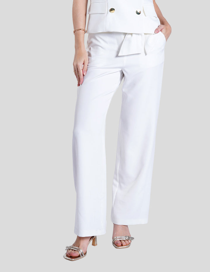 Pantalón blanco con detalle de cinta (Conjunto)