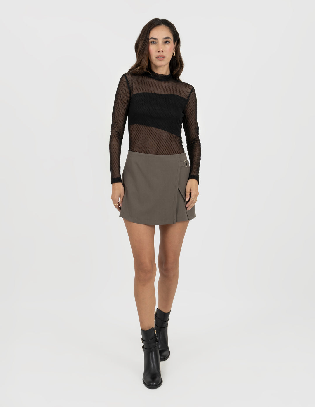Blusa negra transparente de manga larga