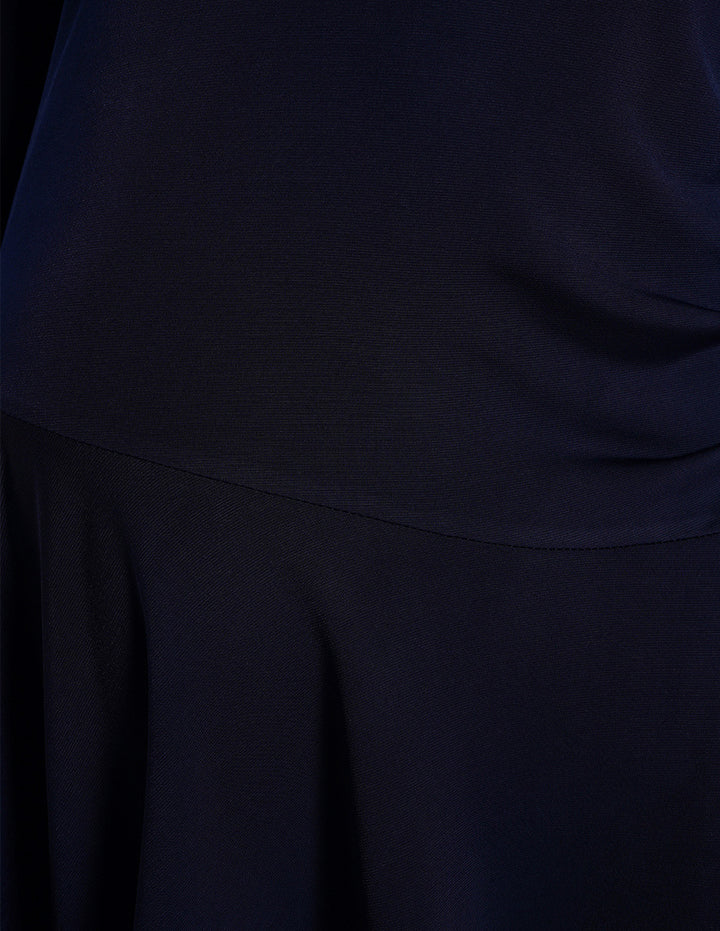 Vestido azul marino corto de manga larga
