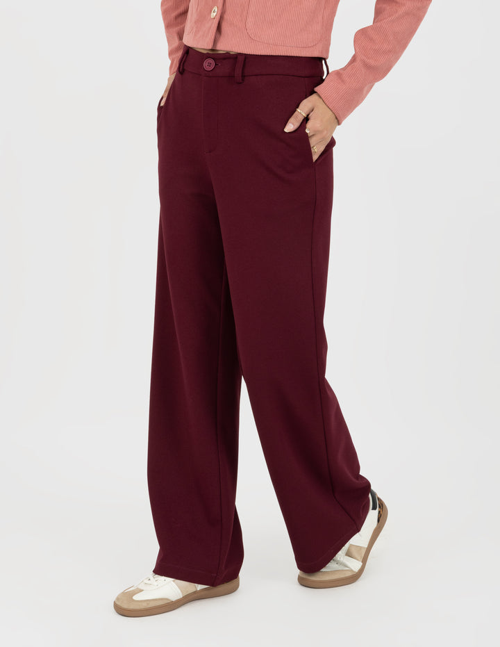 Pantalón de vestir vino a la cintura