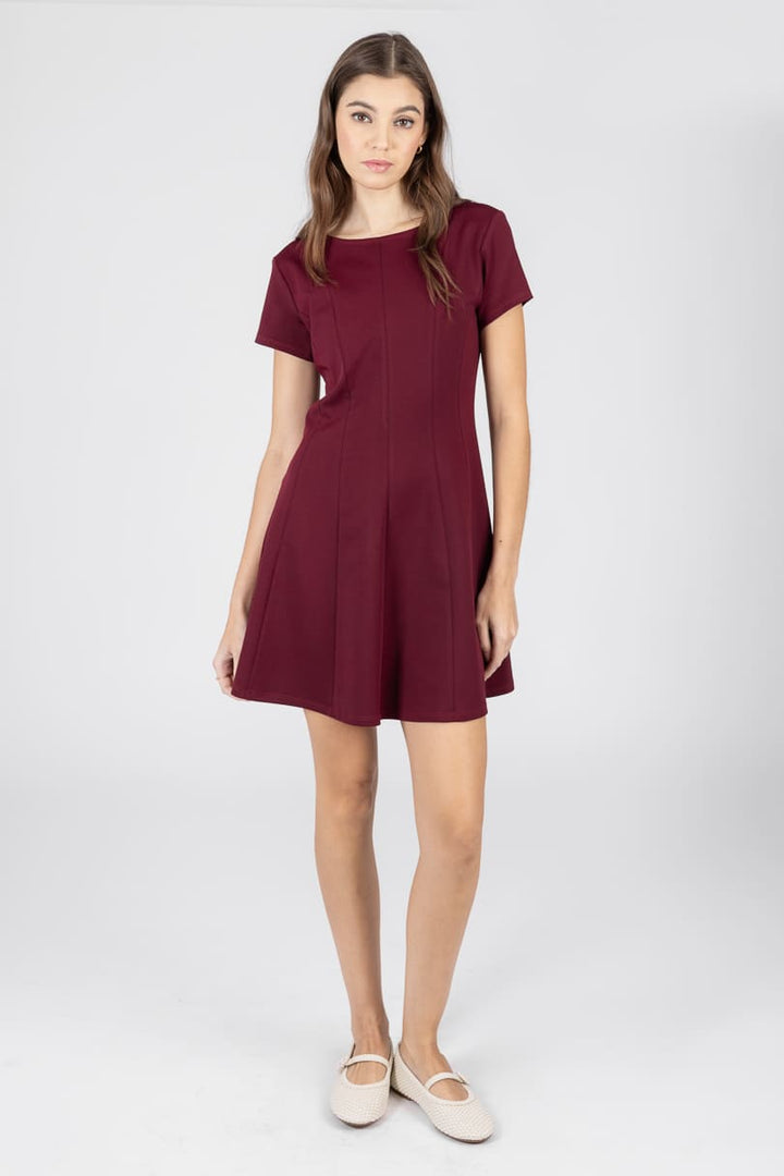 Vestido corto vino línea A